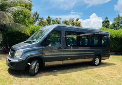 17 Seater Urbania Traveller