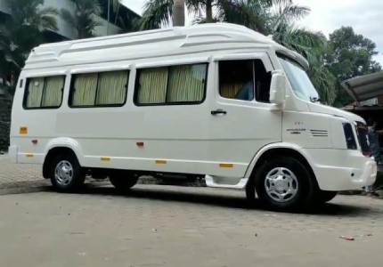 12 Seater Tempo Traveller